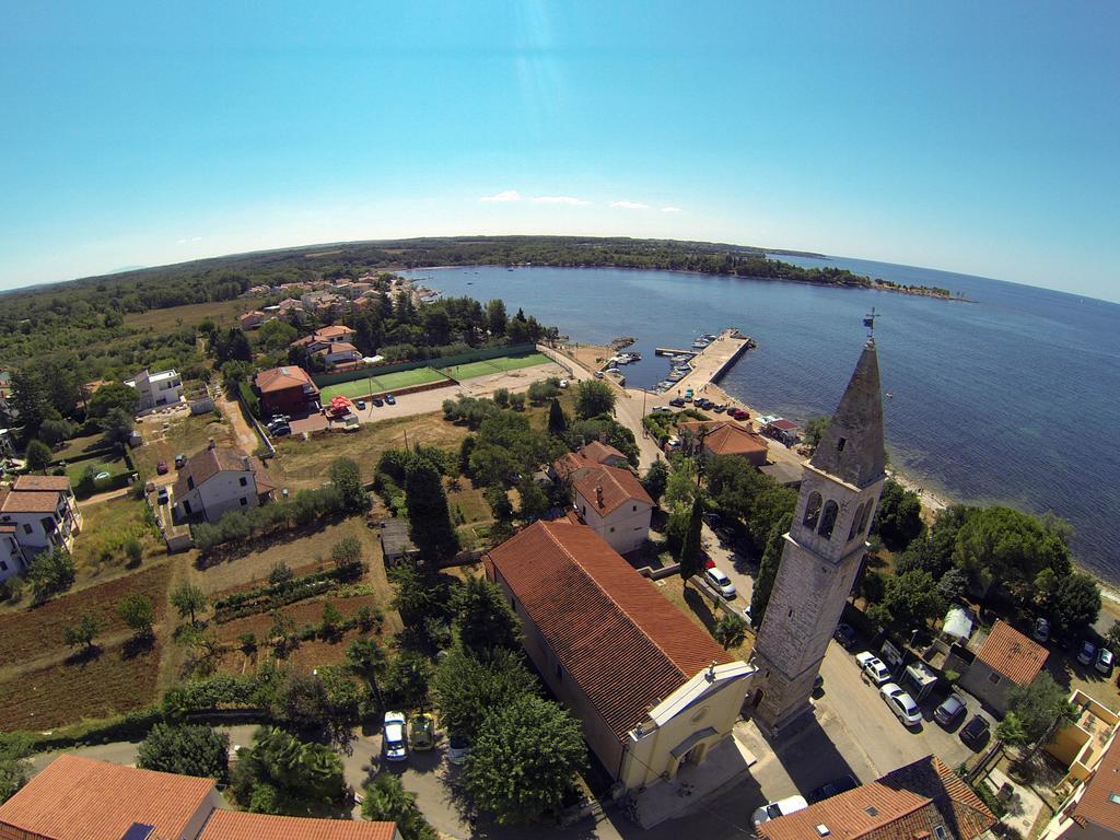 Villa Egida Capris Lovrečica Exteriér fotografie
